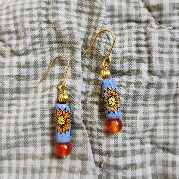 Dainty Handmade Floral Carnelian Earrings - Picture 2 of 5